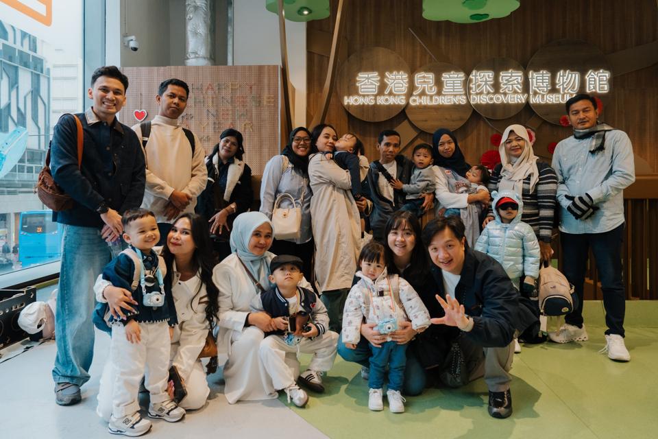 Belajar Sains Sejak Dini, Nutrilon Royal Ajak 5 Keluarga ke Hong Kong