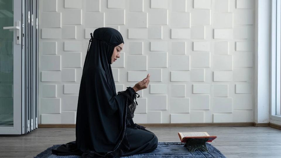 Doa Hari Ke 2 Ramadhan Yang Bisa Dipanjatkan Agar Puasa Lancar