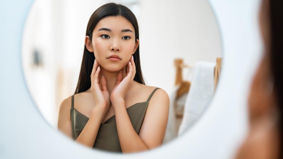 Kulit Kering Dan Sensitif? Cek Yuk Tips Memilih Pelembap Wajah Yang Tepat!