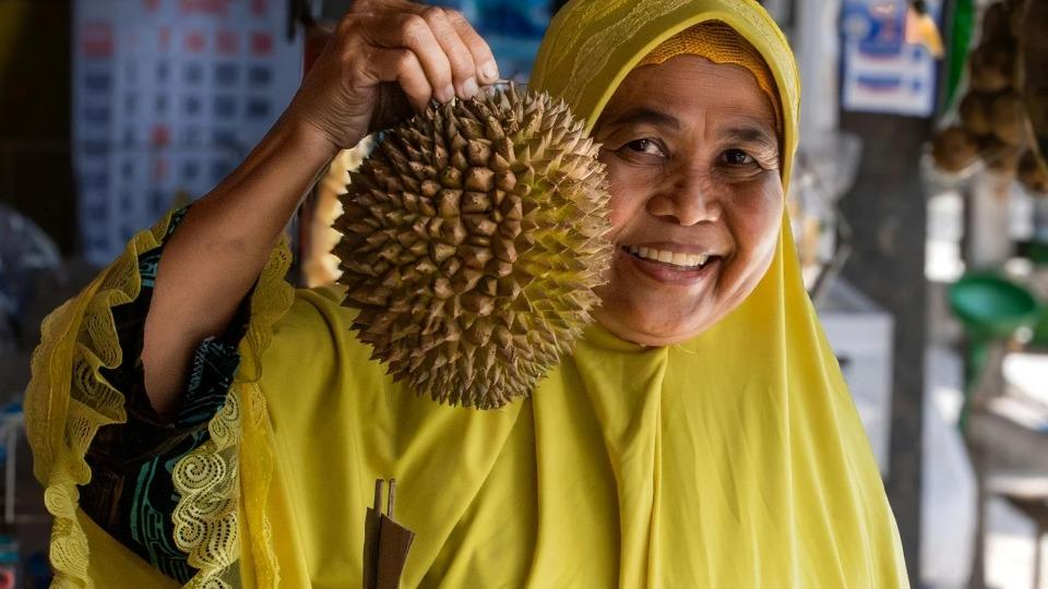 Musim Panen Tiba! 7 Tips Memilih Durian Yang Manis Dan Legit