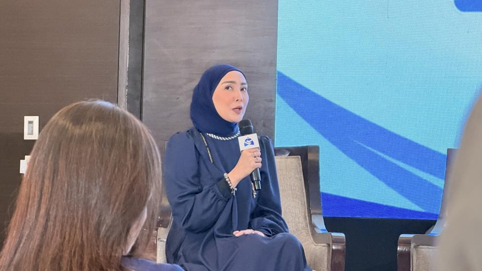 Mertua Fenita Arie Alami Pneumonia, Ini Pelajaran untuk Keluarga